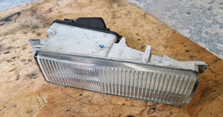 Audi 80/90 front fog lamp pair used