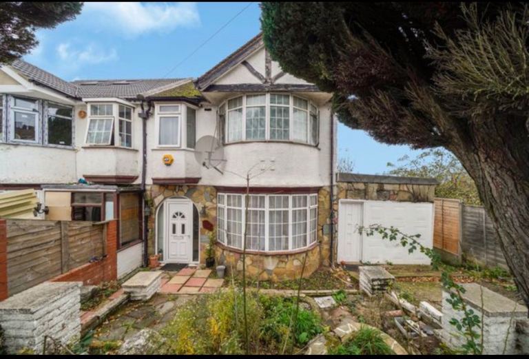 Four‑bedroom semi‑detached with unique big garden views and developer extension potential 