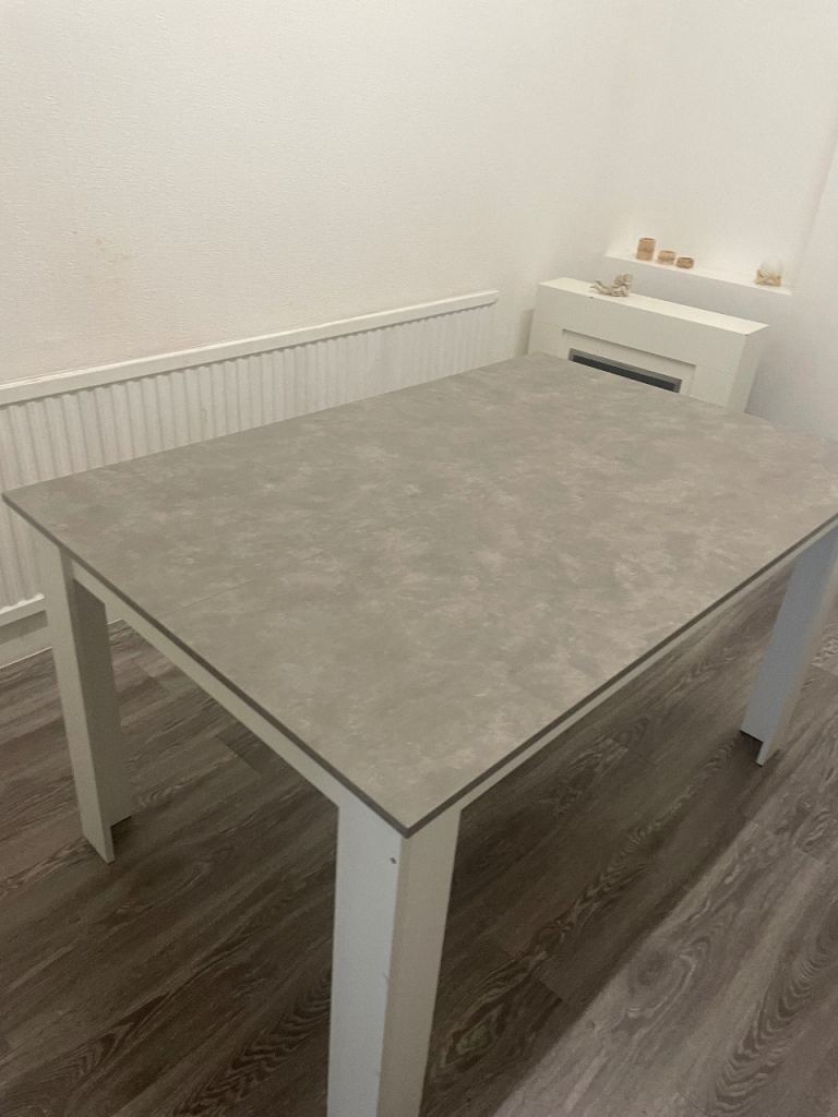 Modern Grey Effect Extendable Dining Table