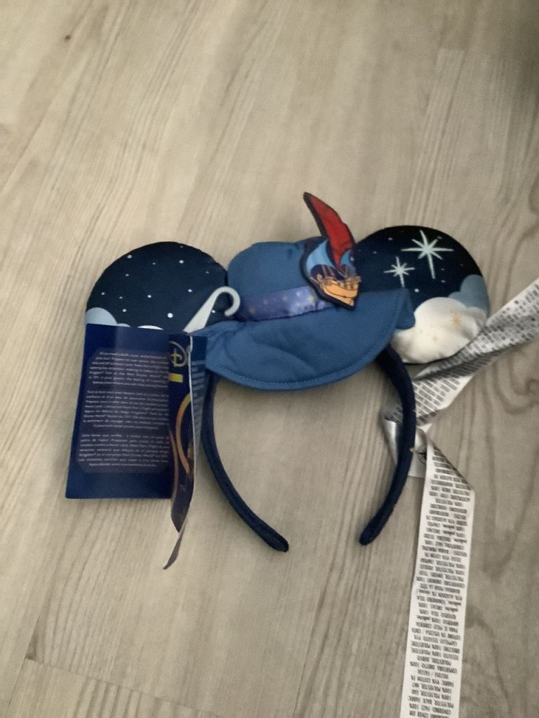 Disney Minnie ears Peter Pan ride new with tags 