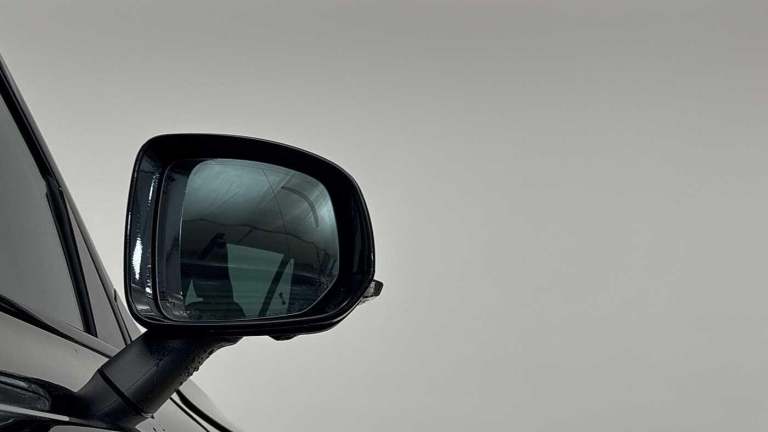 2025 Volvo XC90 Plus, T8 AWD Plug-in hybrid, Electric/Petrol, Dark, 7 Seats ( 360* Camera ) ESTAT...