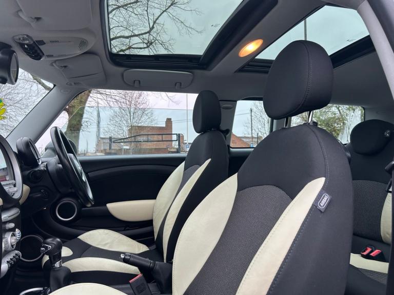 2010 MINI Clubman 1.6 Cooper [122] 5dr Auto ESTATE Petrol Automatic