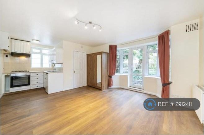 Studio flat in Hastings House, London, W13 (#2912411)