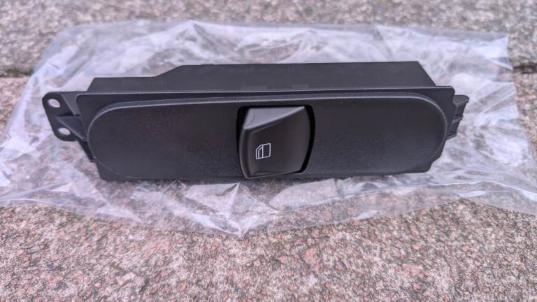 window lift button Mercedes Sprinter 