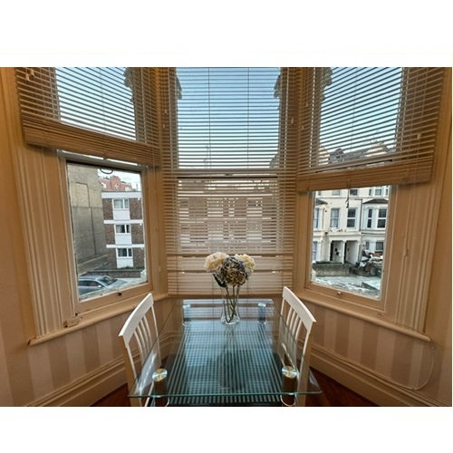 Double Semi-Studio * Matheson Road, West Kensington, W14 8SN * ALL BILLS INC