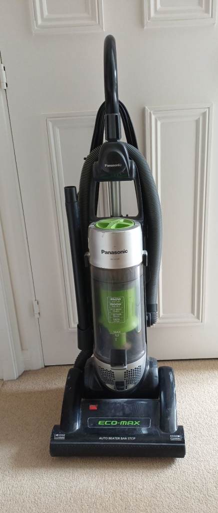 Panasonic ECO-MAX Upright Vacuum Cleaner – Good Condition with tools