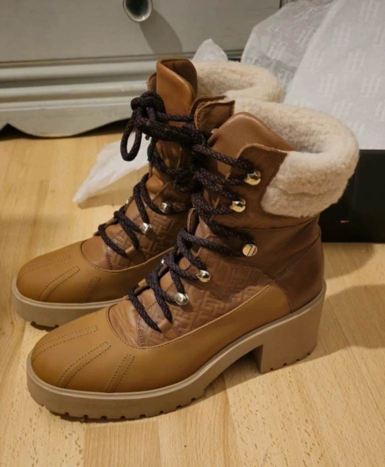 image for Womens Tommy Hilfiger's boots