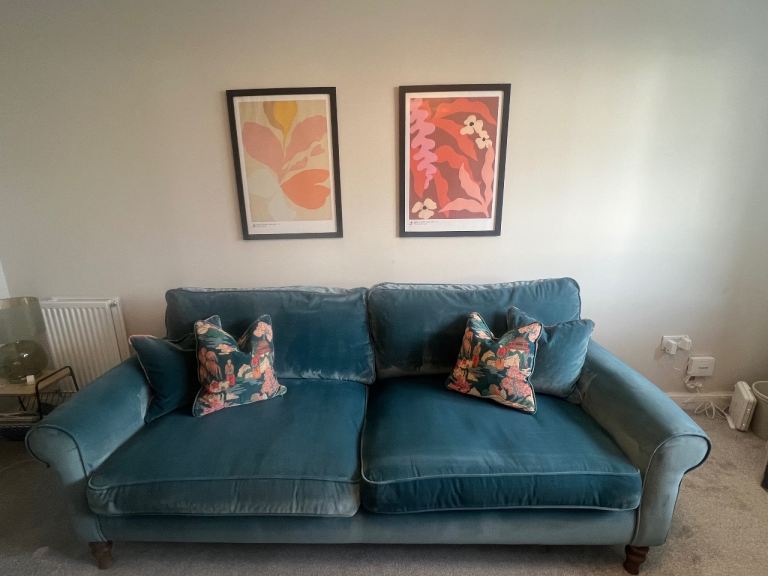 Teal Velvet Two-Seater Sofa – Good Condition