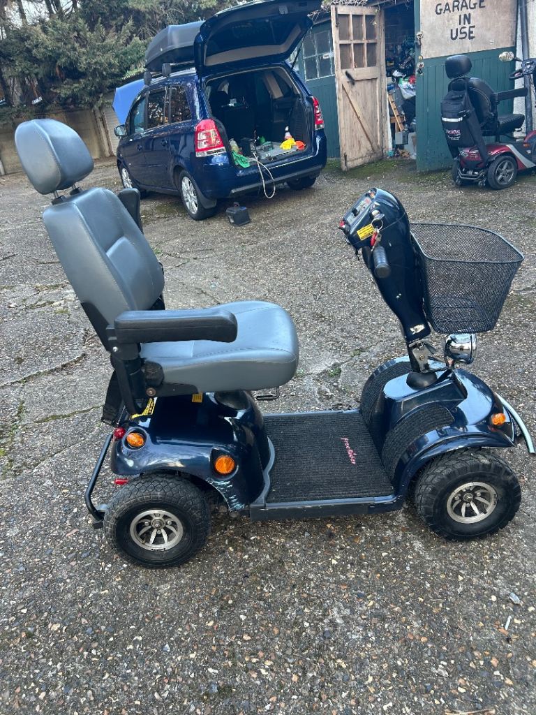 Mobility scooter 