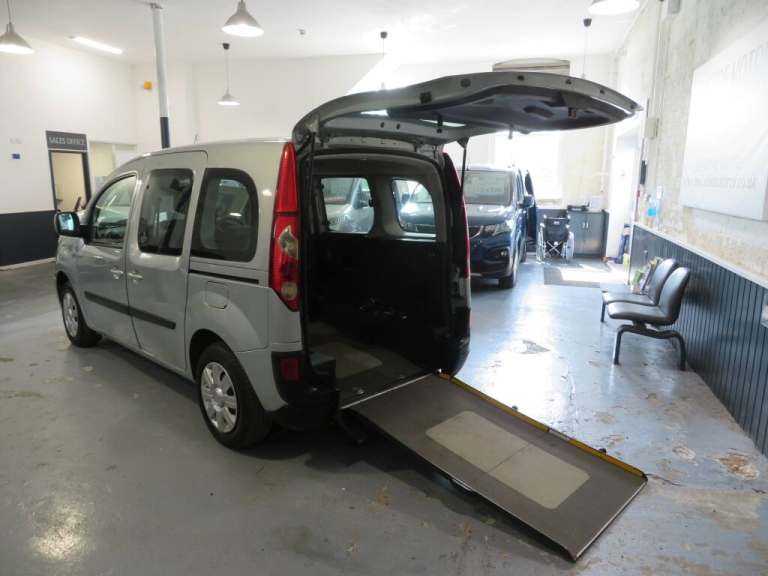 2012 Renault Kangoo WHEELCHAIR CAR WAV DISABLED MOBILITY MPV Petrol Manual