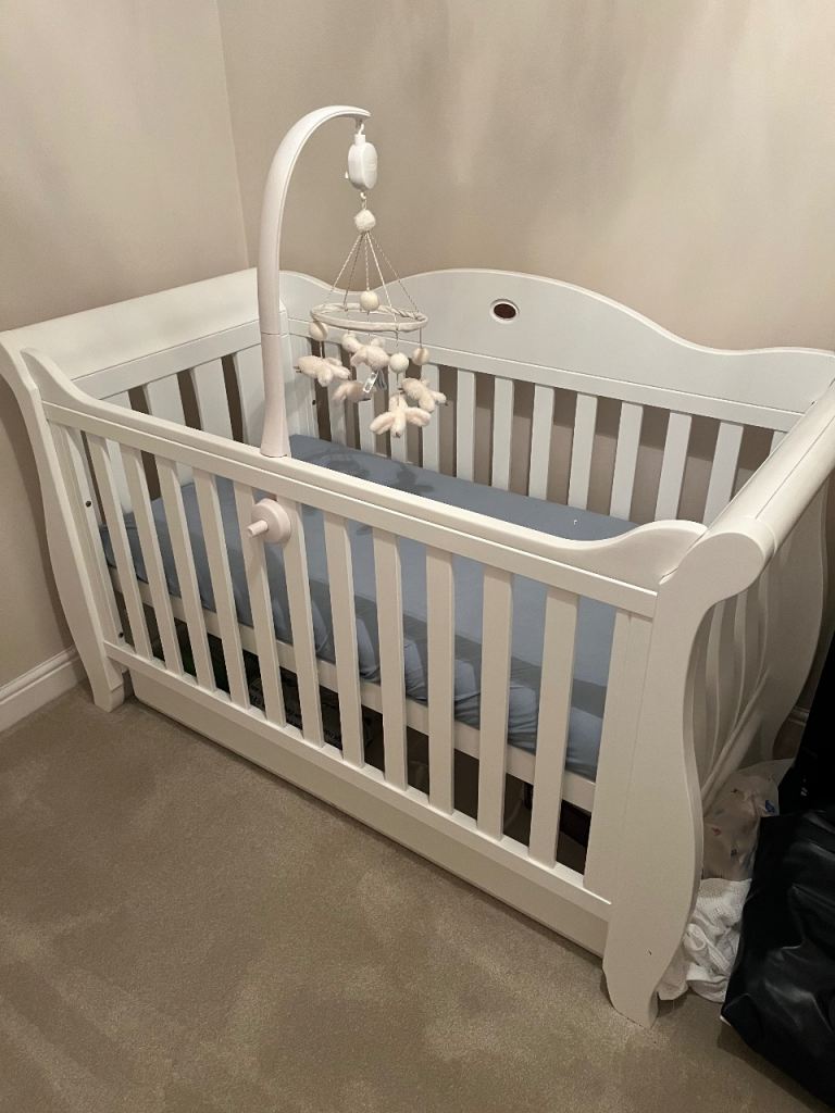 Boori royal cot bed 