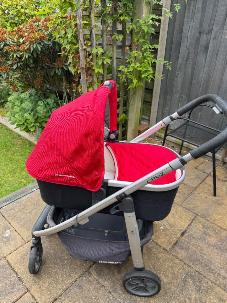 UPPAbaby Cruz Pushchair with Carrycot – Good Condition