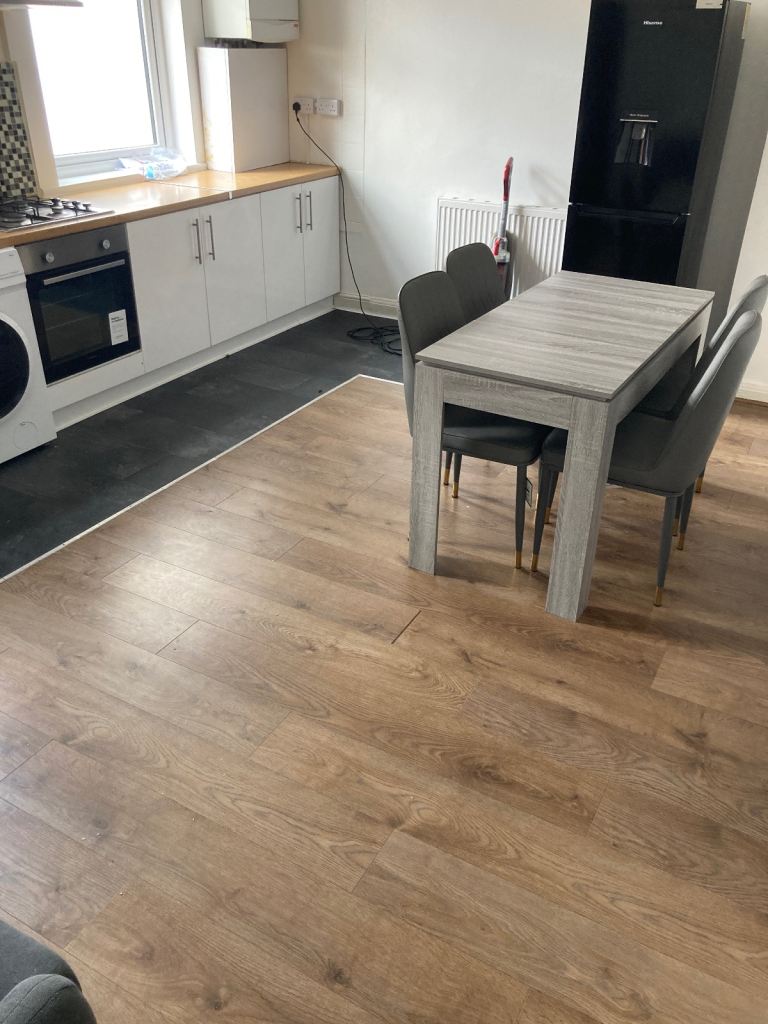 :: Furnished 2 Bed Apartment on the First Floor :: Monument Road :: Edgbaston :: B16 8UU ::