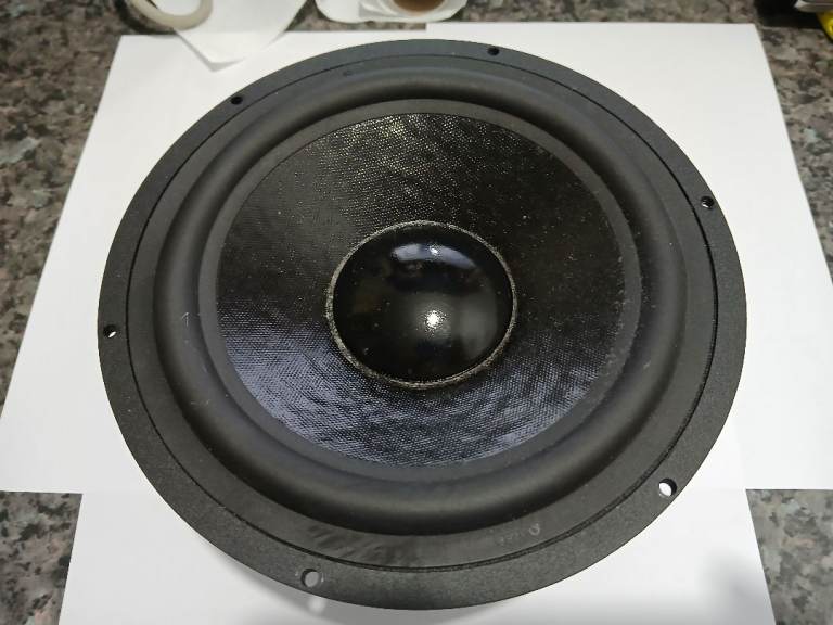8 INCH WOOFER/ sub woofer "pimp up the car stereo"