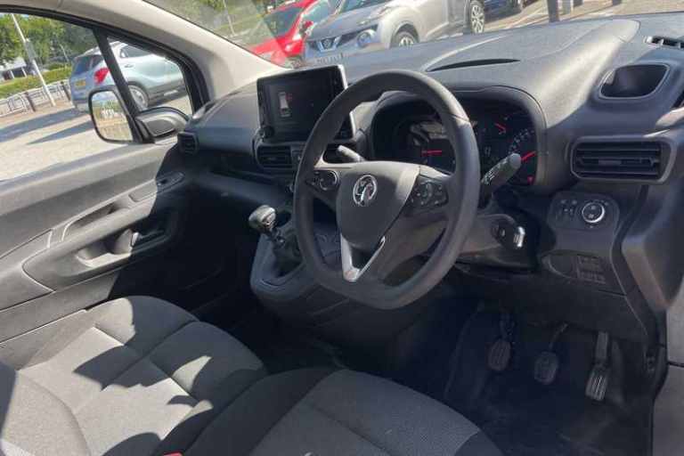 2022 Vauxhall Combo 1.5 Turbo D 2000 Sportive Panel Van 5dr Diesel Manual L1 H1 Euro 6 (100 ps) P...