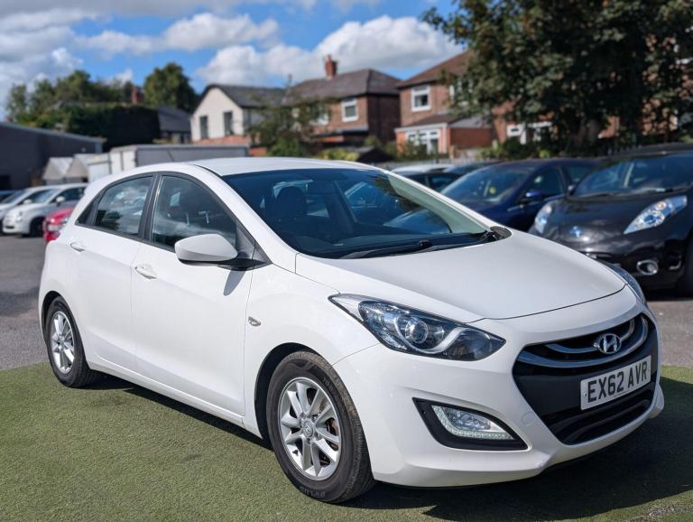 2012 Hyundai i30 1.6 CRDi Blue Drive Active 5dr HATCHBACK DIESEL Manual