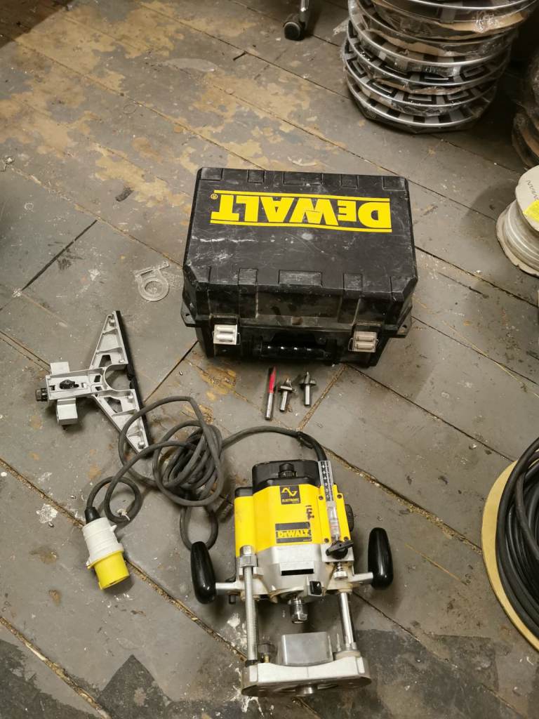 DeWalt Plunge Router 
