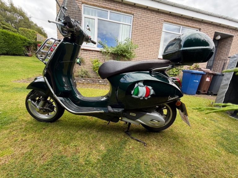 Piaggio, VESPA, 2020, 124 (cc)