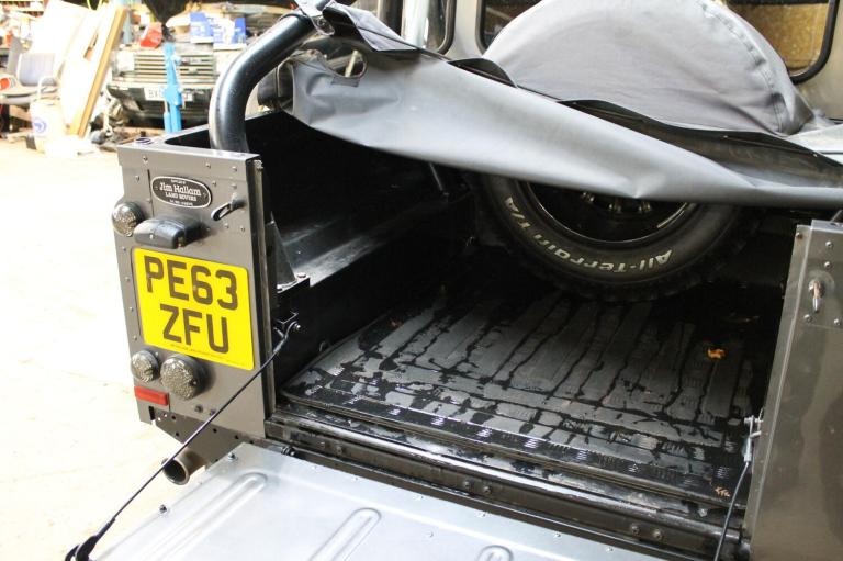 2013 Land Rover Defender County Double Cab PickUp TDCi [2.2] PICK UP Diesel Manual