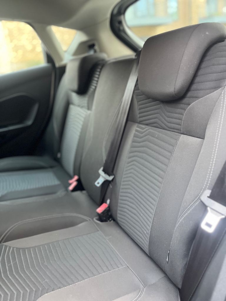 Ford, FIESTA, Hatchback, 2015, Manual, 1241 (cc), 5 doors