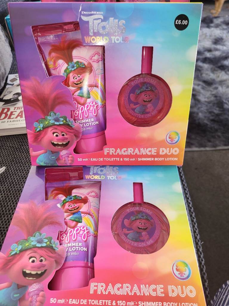 New Trolls World Tour Fragrance Duo Gift Set plus troll sponges