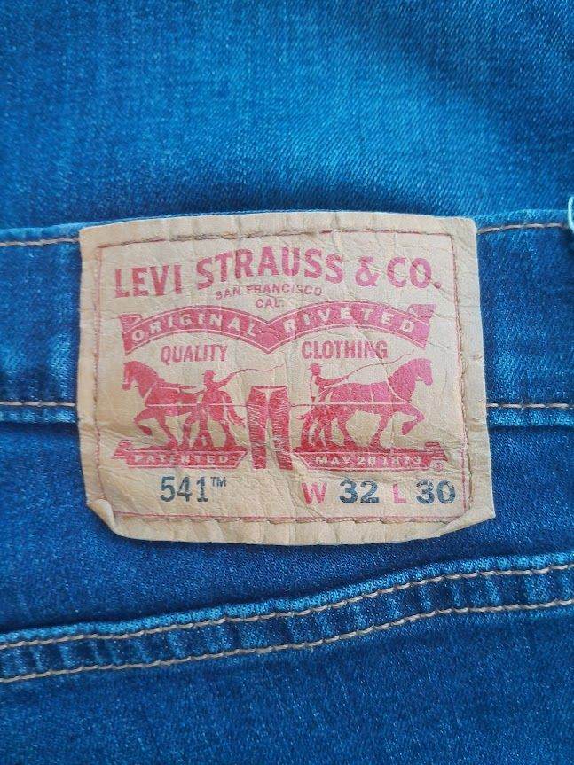 Levis 541 32W 30L mens. 