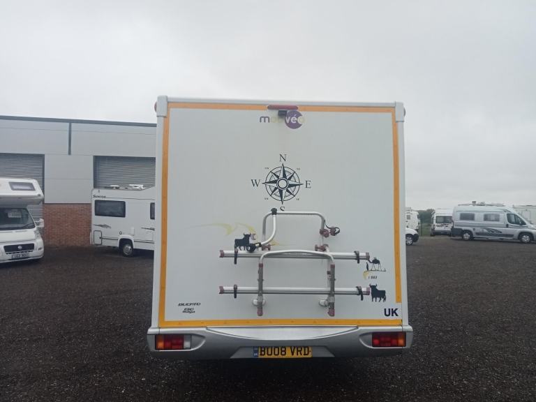 A CLASS PILOTE MOOVEO 6 BERTH 08 PLATE 