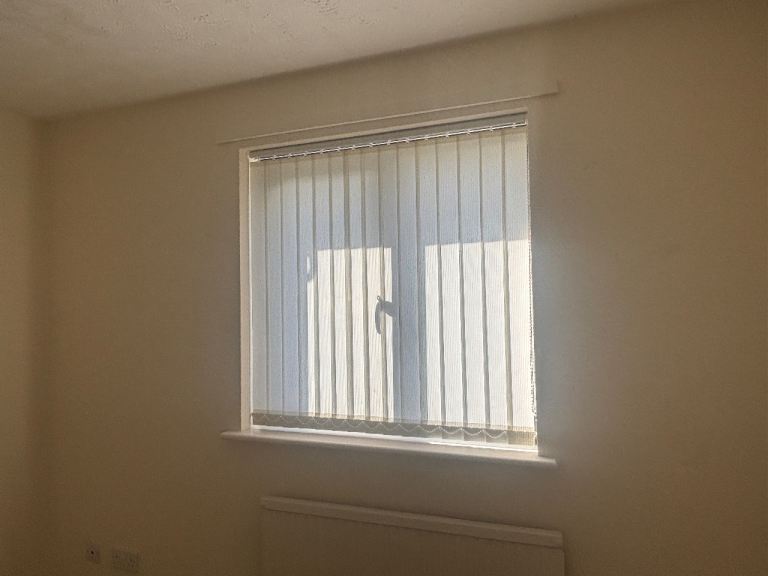 Vertical blind cream 45” x 45” | in Chandlers Ford, Hampshire | Gumtree