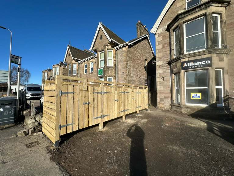 Studio flat in Flat 11, 47 York Place Perth PH2 8EH