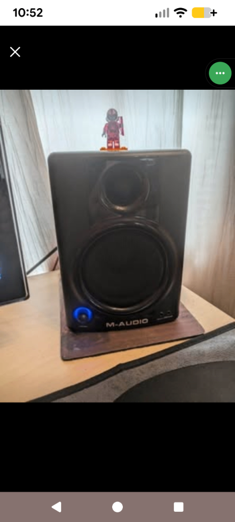 Studio Monitors M-AUDIO AV40