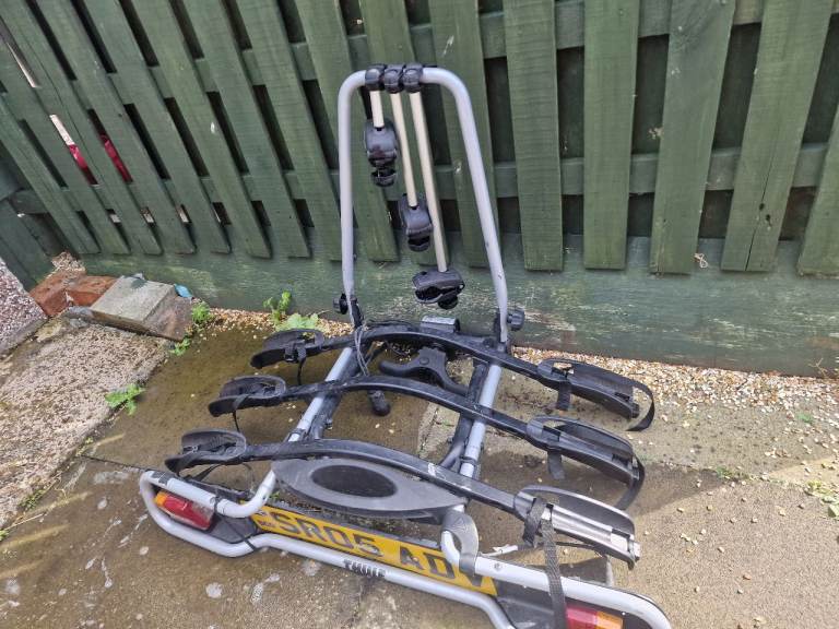 Thule tow bar 3 bike carrier 