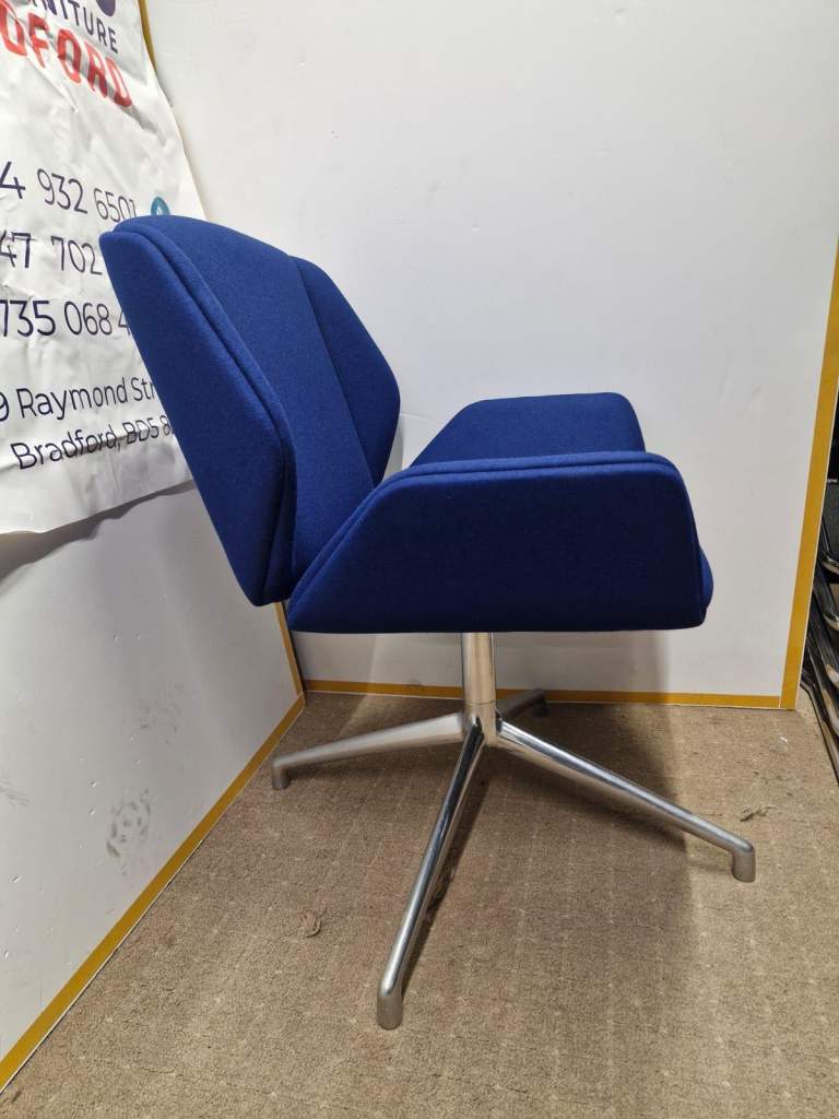 Boss design Kruze swivel lounge chair with brand new upholstery