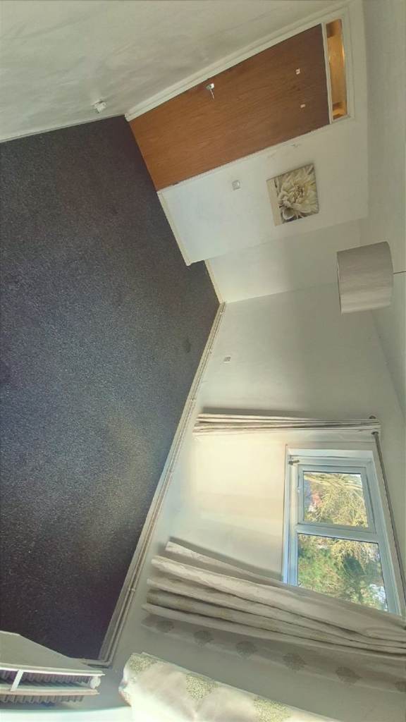 2 bed ground floor flat