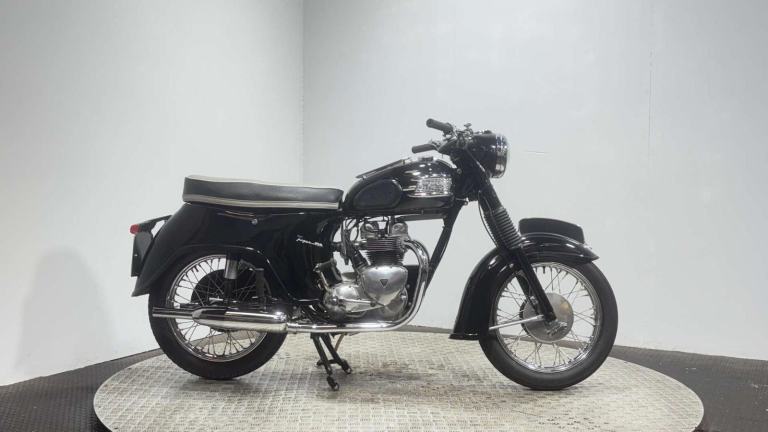 Triumph Tiger T100 500 1960 RUNNING CLASSIC PROJECT BIKE RETRO 500CC
