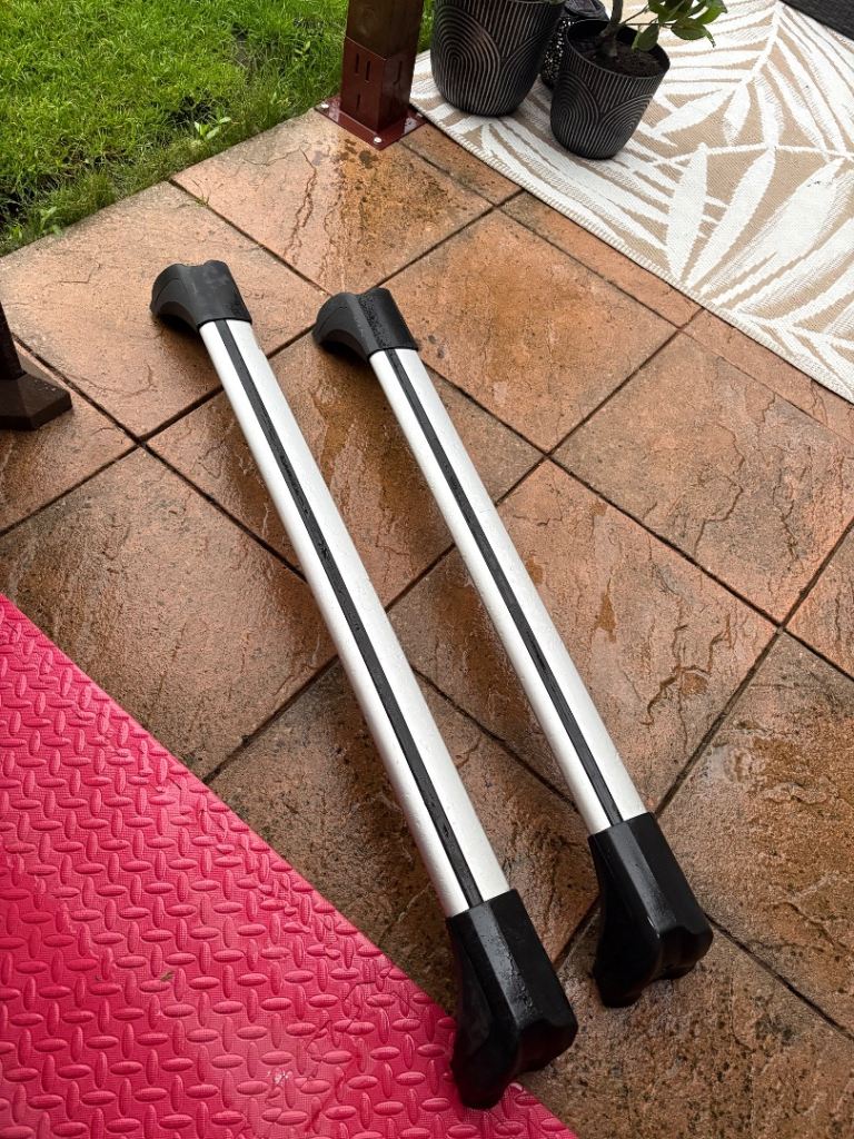 Cruz roof rack bars