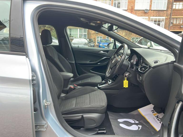 2017 Vauxhall Astra 1.6 Astra SRI CDTI Auto 5dr Hatchback Diesel Automatic