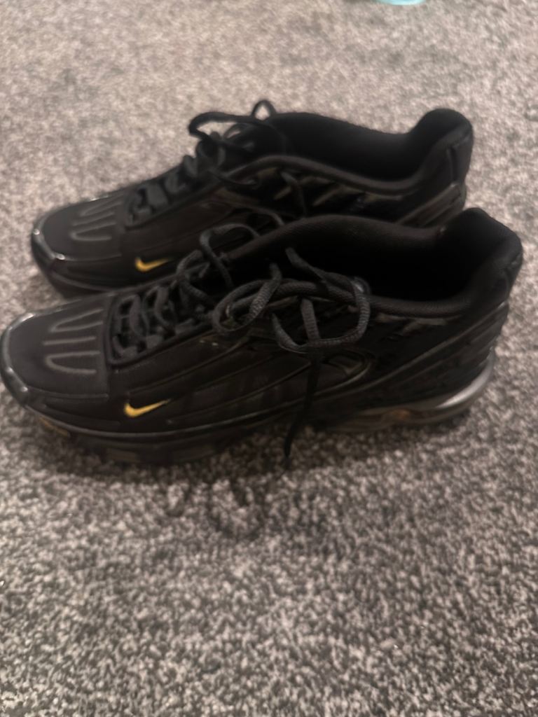 Nike Air Max Plus TN 3 Trainers – Black/Yellow, Size UK 9