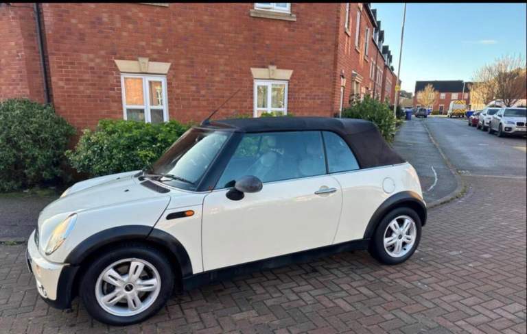 Mini, CONVERTIBLE, Convertible, 2007, Manual, 1598 (cc), 2 doors