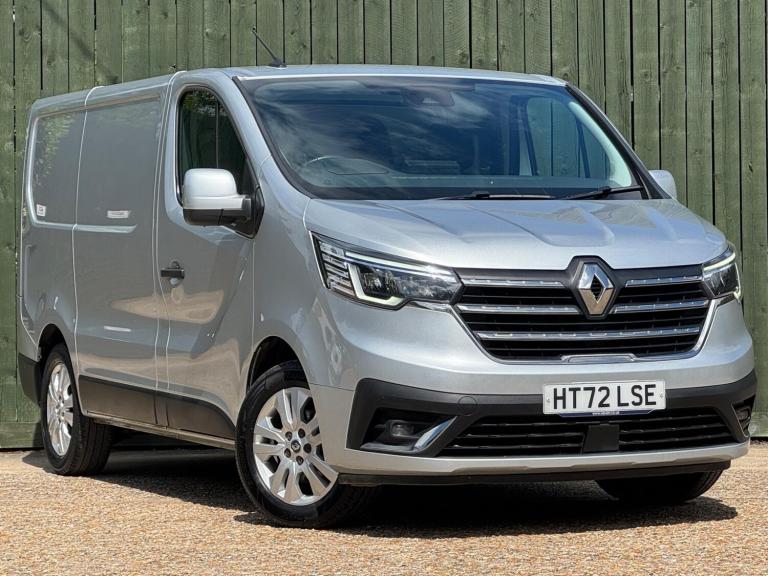  Renault Trafic 2.0 dCi Blue SL28 Sport L1 H1 Euro 6 (s/s) 5dr Diesel Manual