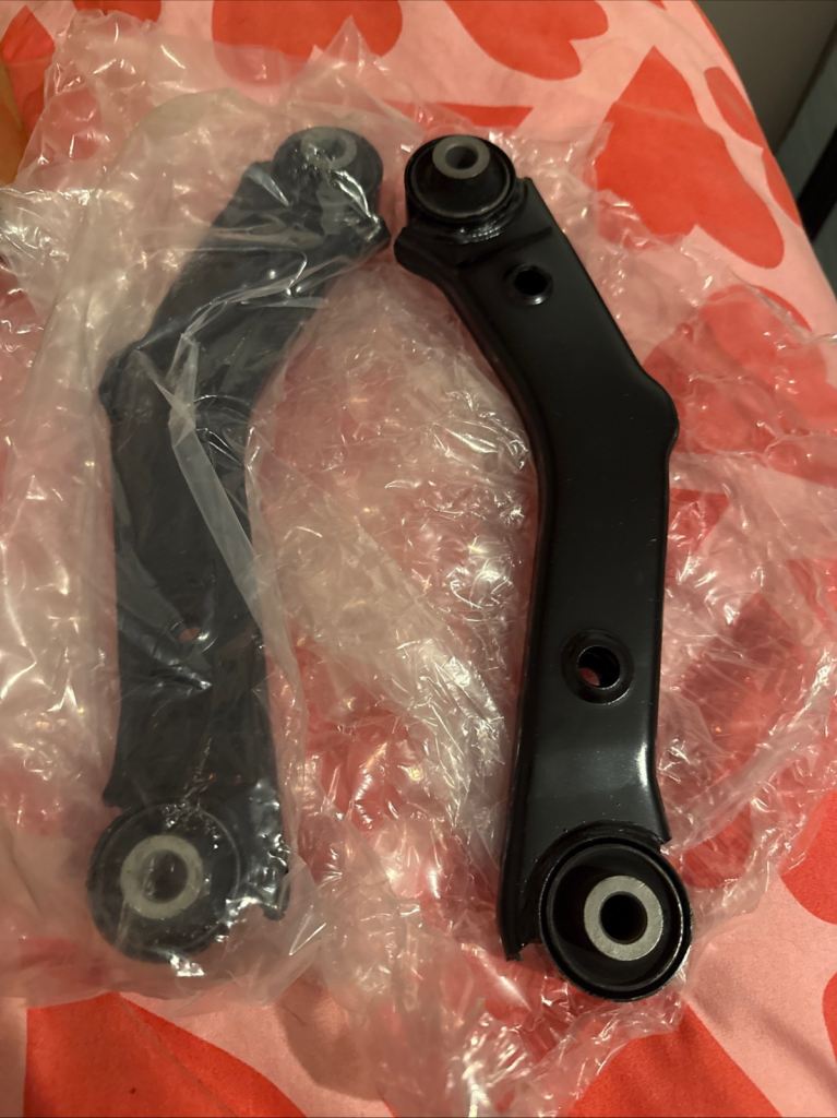 Kia Sportage MK3 Upper Rear suspension arms 