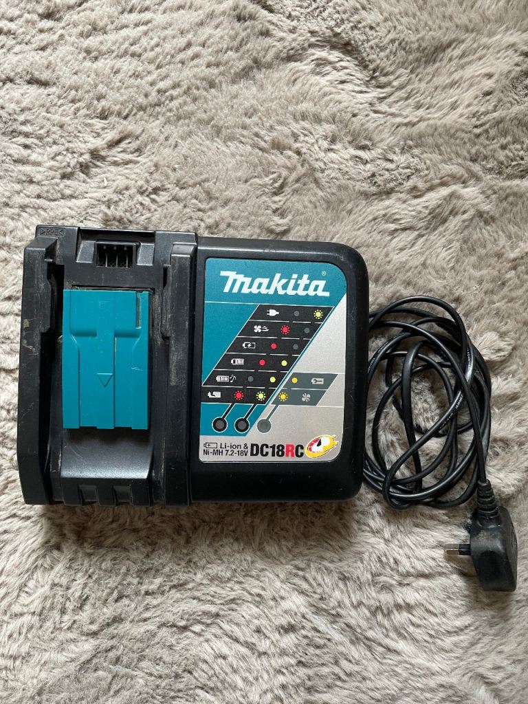 Makita DC18RC Battery Charger – Good Condition
