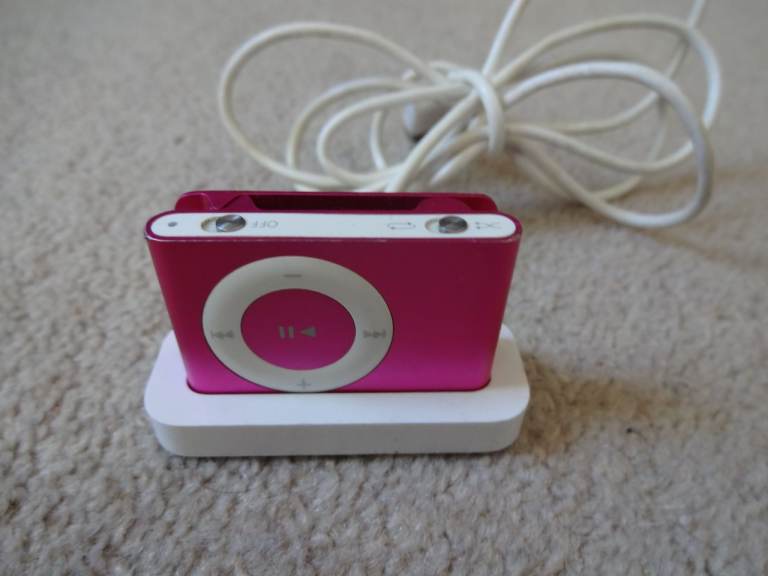 Apple iPod Shuffle - MP3 Music Player