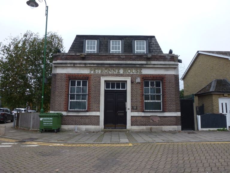 Office To Let 11Sqm/120Sqft