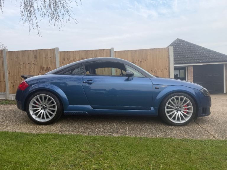 Audi TT Quattro Sport 240