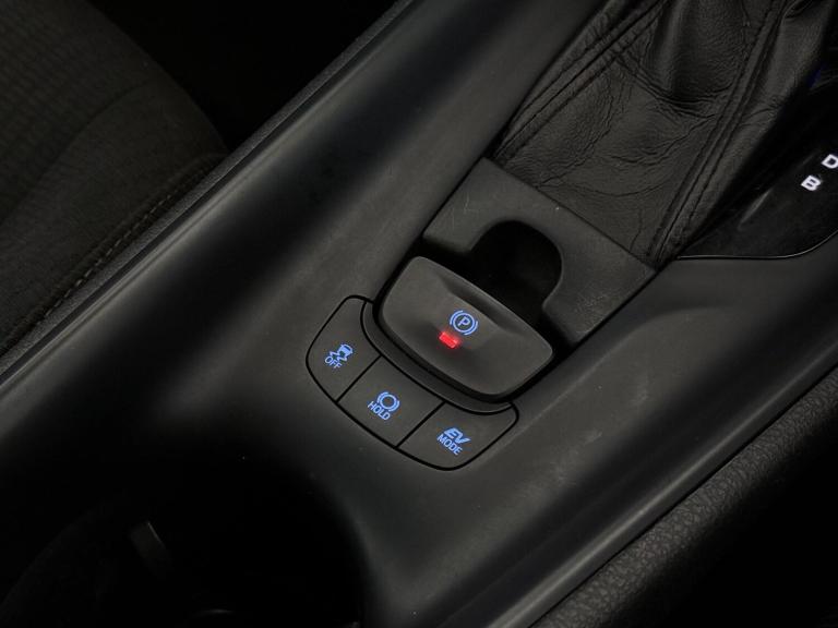 2018 Toyota C-HR 1.8 VVT-h Icon CVT Euro 6 (s/s) 5dr HATCHBACK Petrol/Electric Hybrid Automatic