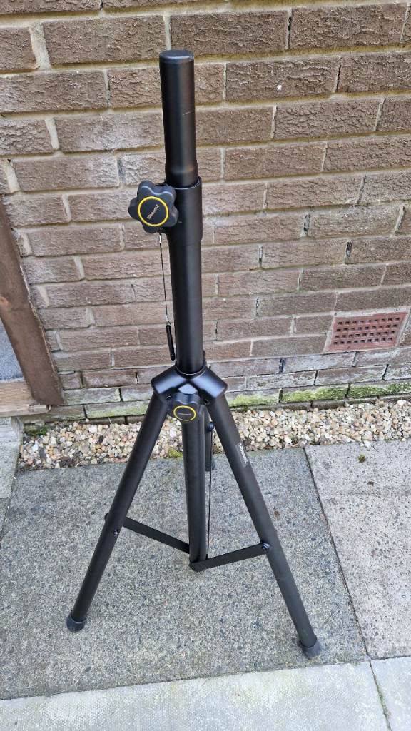 Beamz Lighting / Speaker Stand – Black, Good Condition