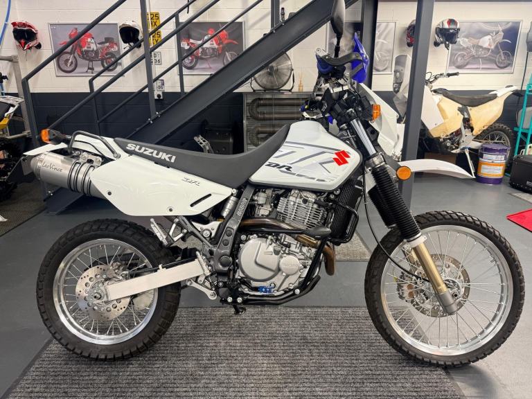 Suzuki DR650 (790cc)