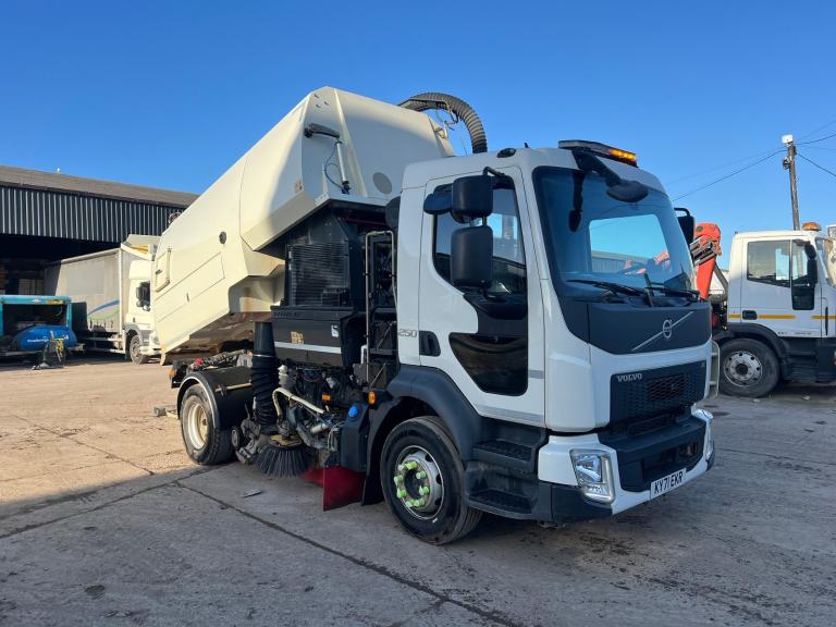 Volvo FL 250 15 T BUCHER  SWEEPERS, CHOICE OF 3 , EX COUNCIL 