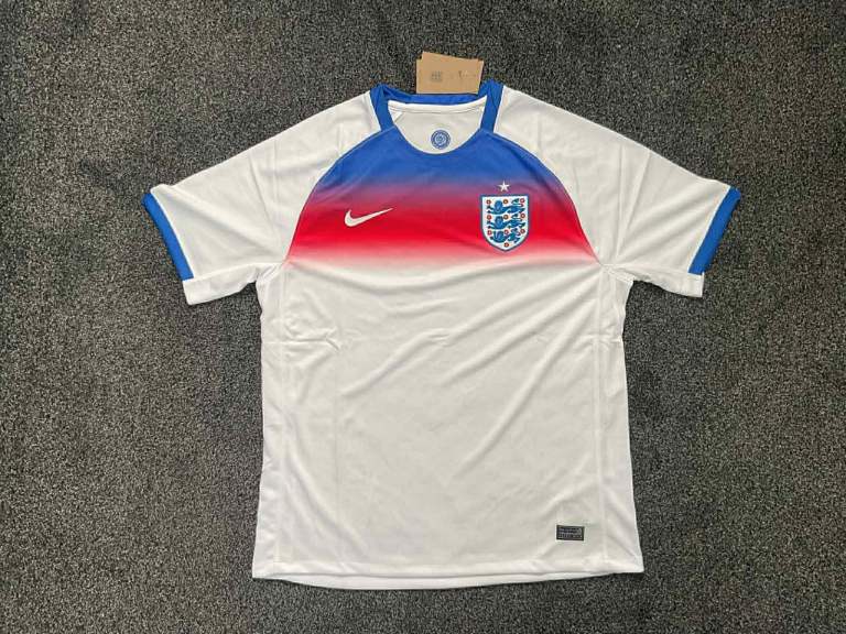 England Lionesses WEC 2025 Home Shirt (SIZE LARGE MEN’S)
