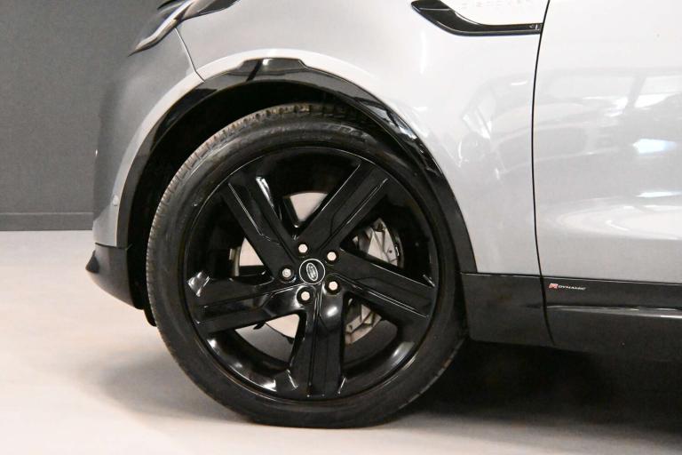 2021 Land Rover Discovery 3.0 Discovery R-Dynamic SE D MHEV Auto 4WD 5dr SUV Diesel Automatic